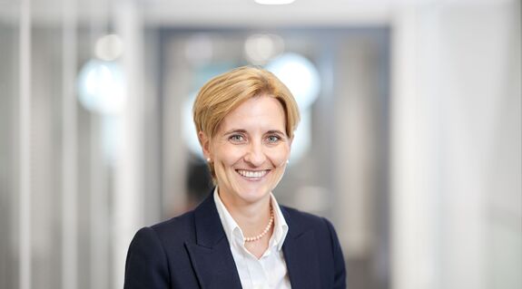 Nina Sichtermann (Chief HR and International Operations Officer)