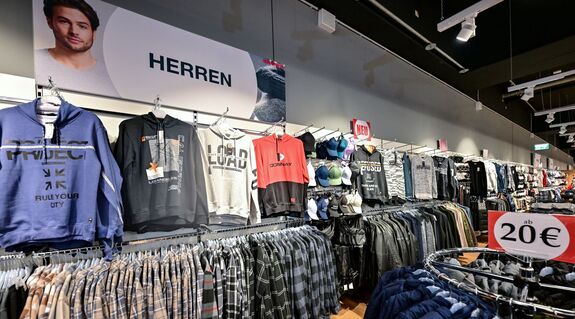 Herrenbekleidung